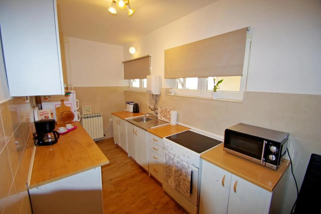 Apartment Suzi Valdebek プーラ